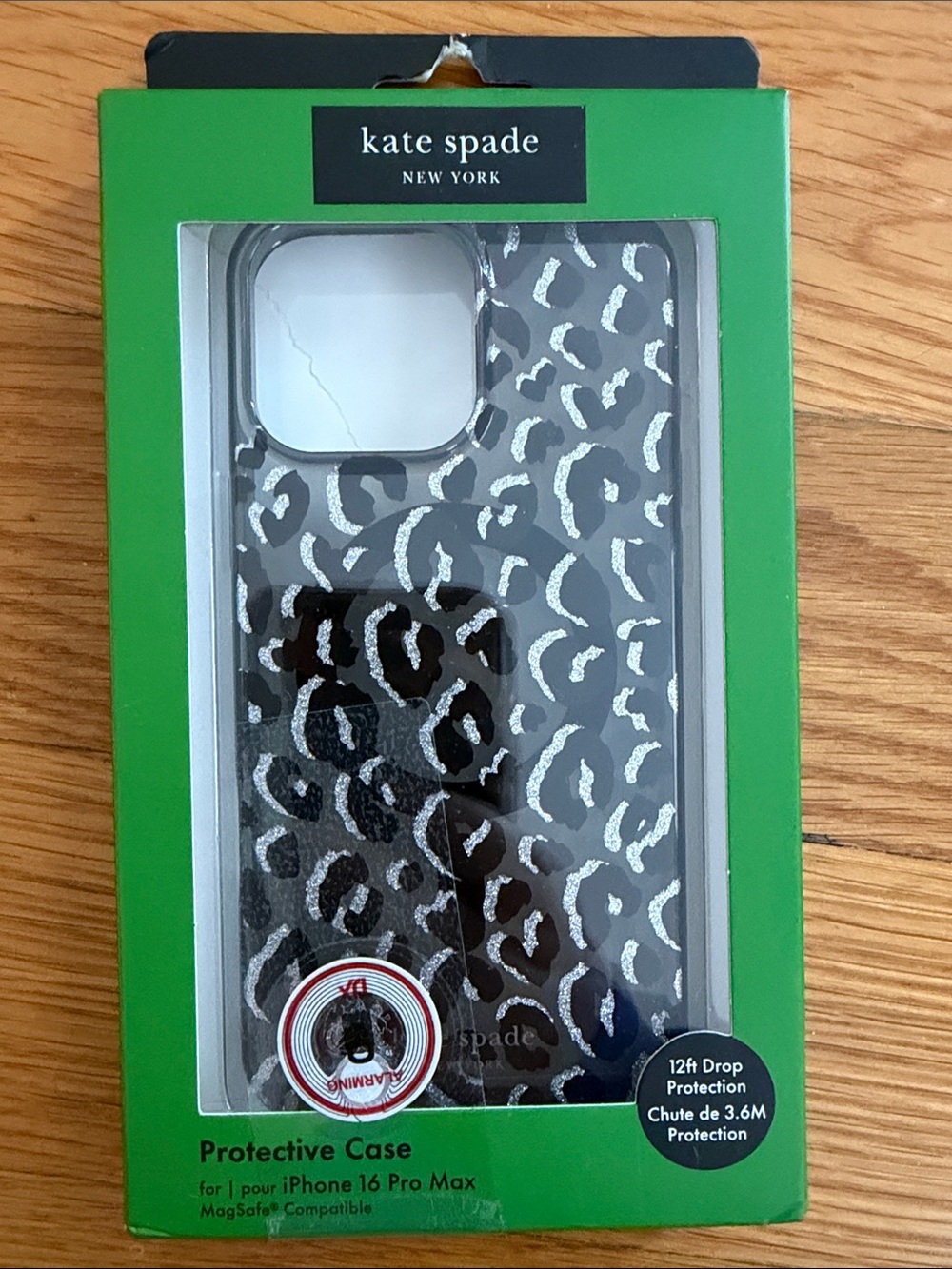 kate spade Gray and Silver Leopard Print iPhone 16 pro max Case